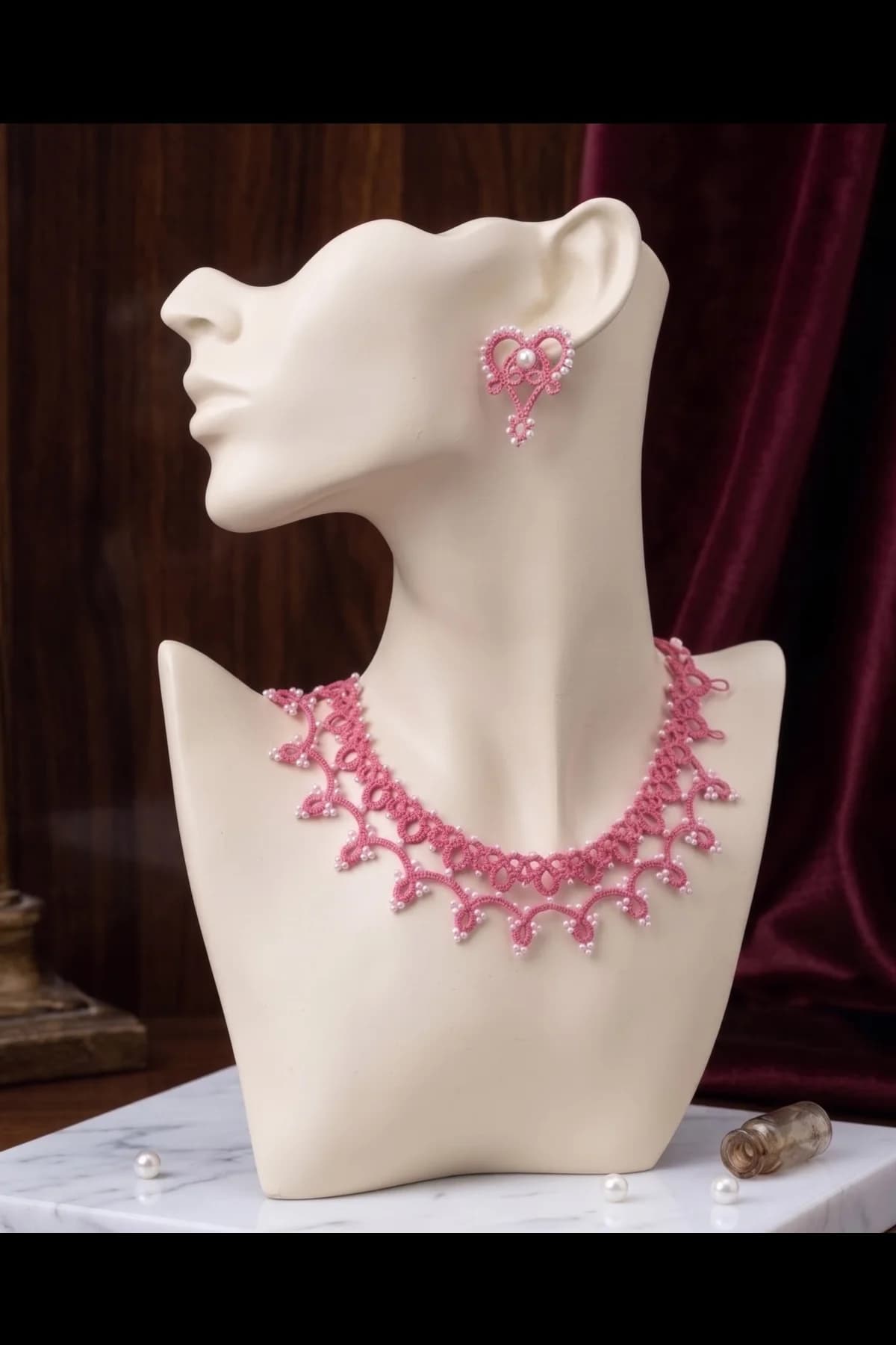 Hand knitted leaf  shape necklace set with three tier knitting
